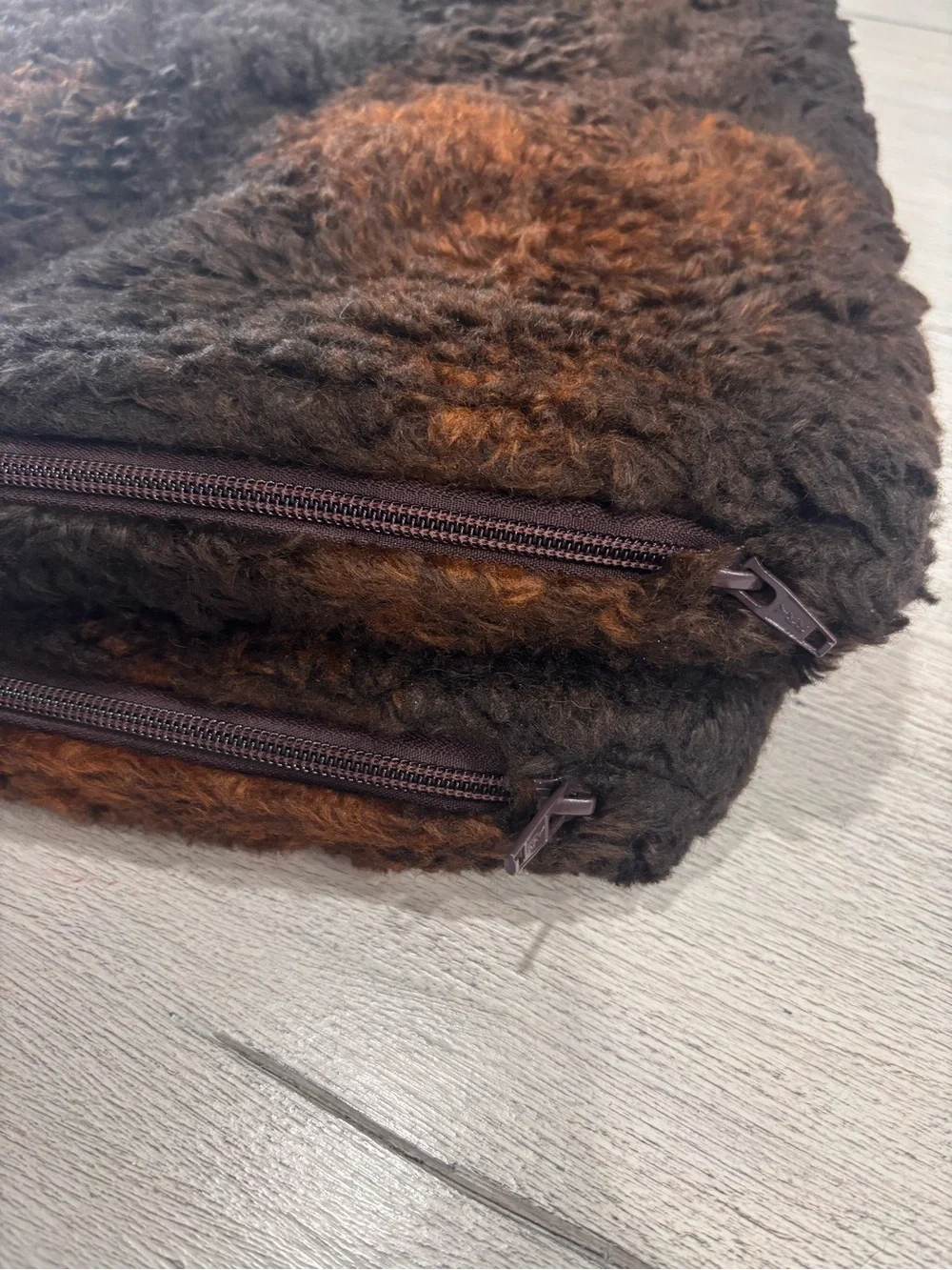 POTTERY BARN Set Of 2 Faux Fur 18x18 Pillow Covers Luxe Chocolate Brown Ombré